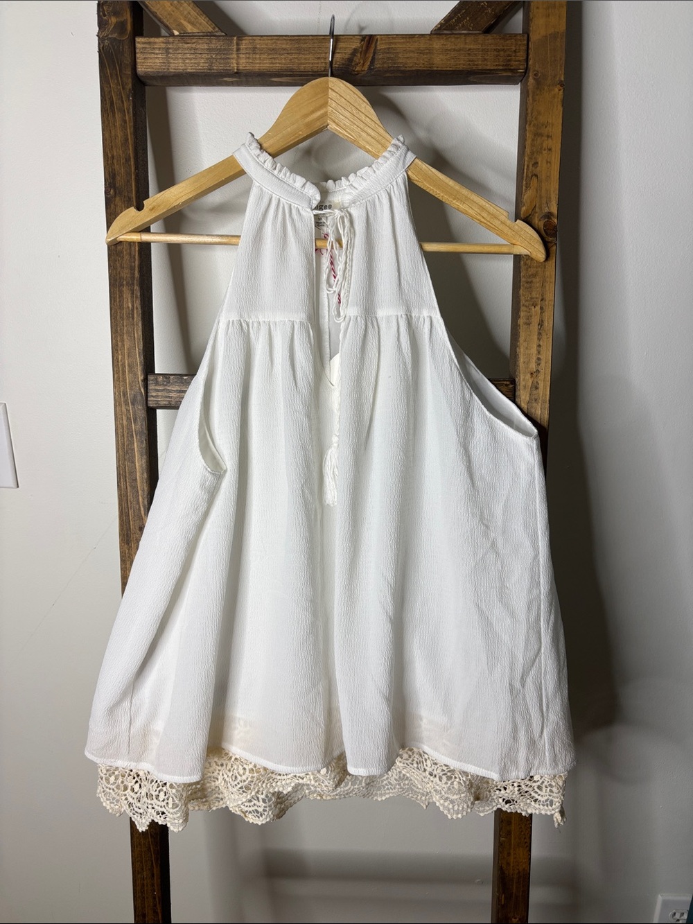 Umgee White Halter Tank with Crochet Hem Size M